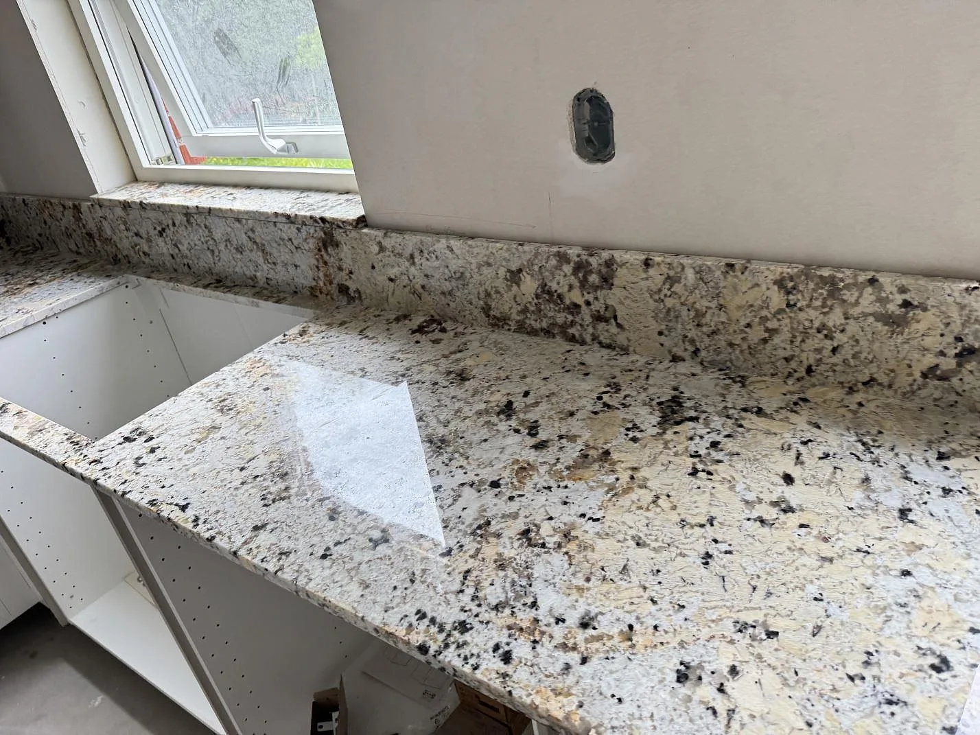 Køkkenbordplade i Alaskan white, Kristianstad – billede 4