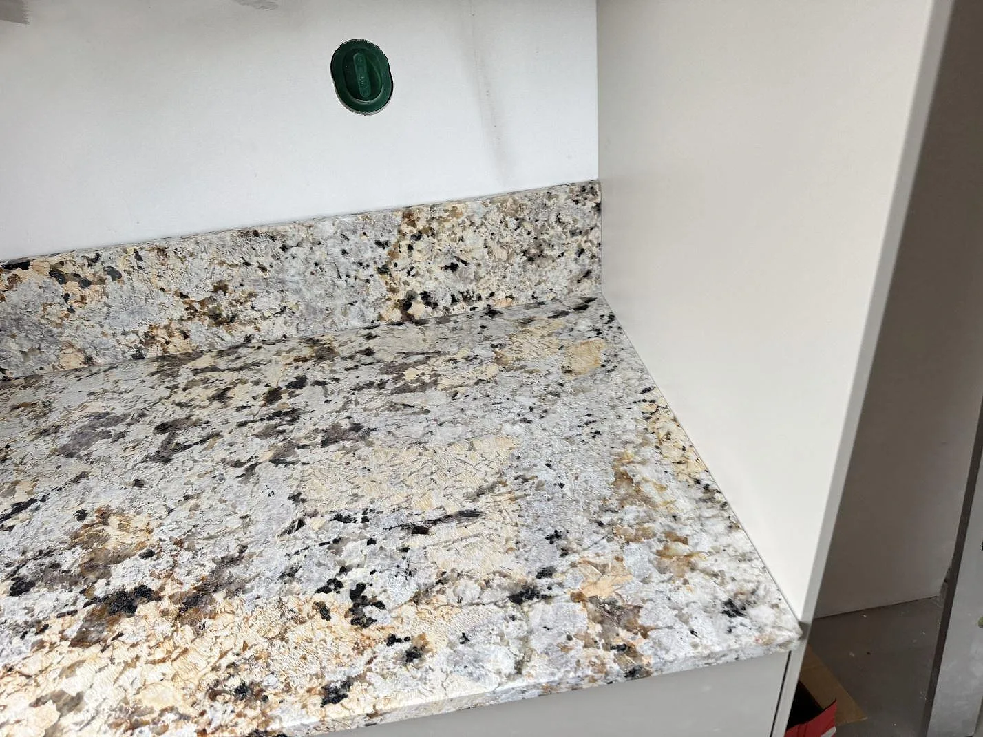Køkkenbordplade i Alaskan white, Kristianstad – billede 6