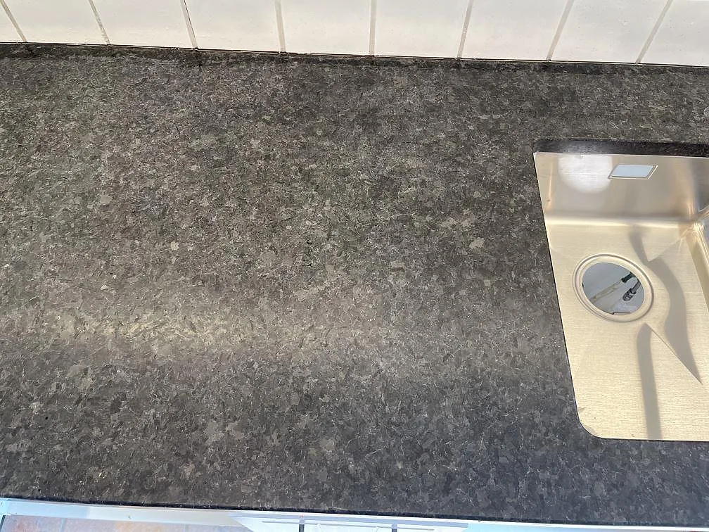 Køkkenbordplade i Angola Black, Listerby – billede 4