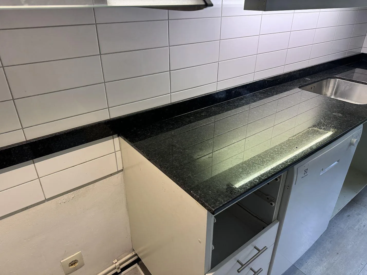 Køkkenbordplade i Angola Black, Malmö – billede 2