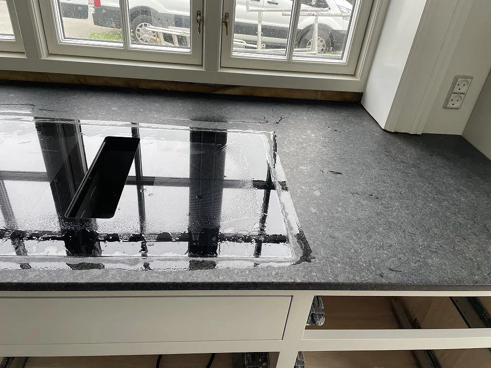 Køkkenbordplade i Angola Black, Rungsted Kyst – billede 8