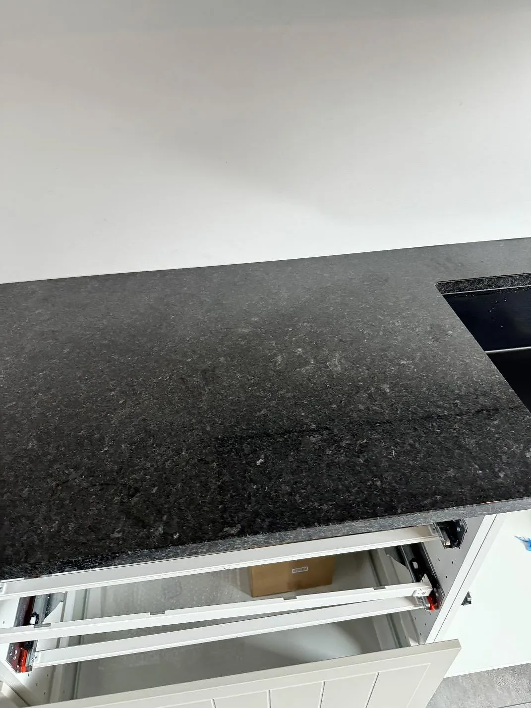 Køkkenbordplade i Angola Black, Vellinge – billede 8
