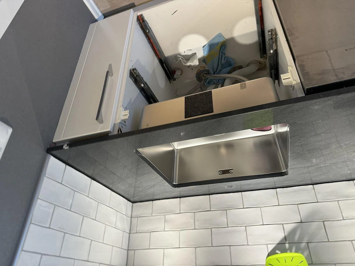 Køkkenbordplade i Anthracite Elegante, Partille – billede 5