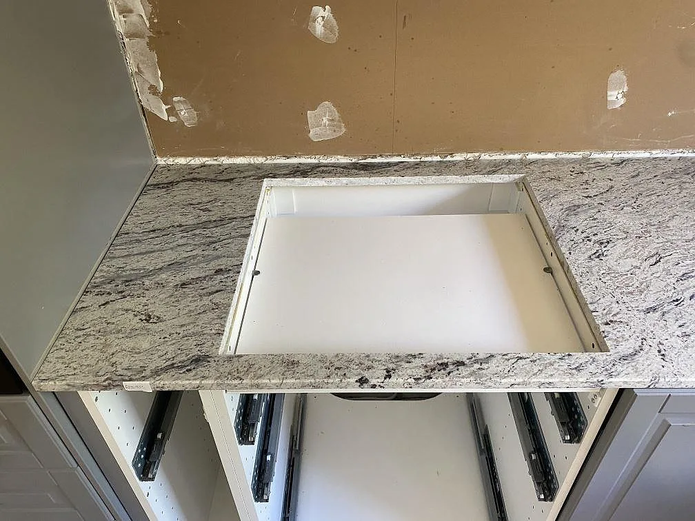 Køkkenbordplade i Antique White, Älmhult – billede 4