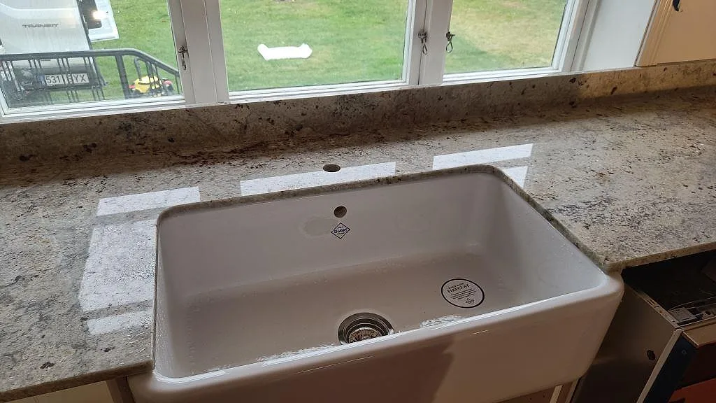 Køkkenbordplade i Antique White, Båstad – billede 5