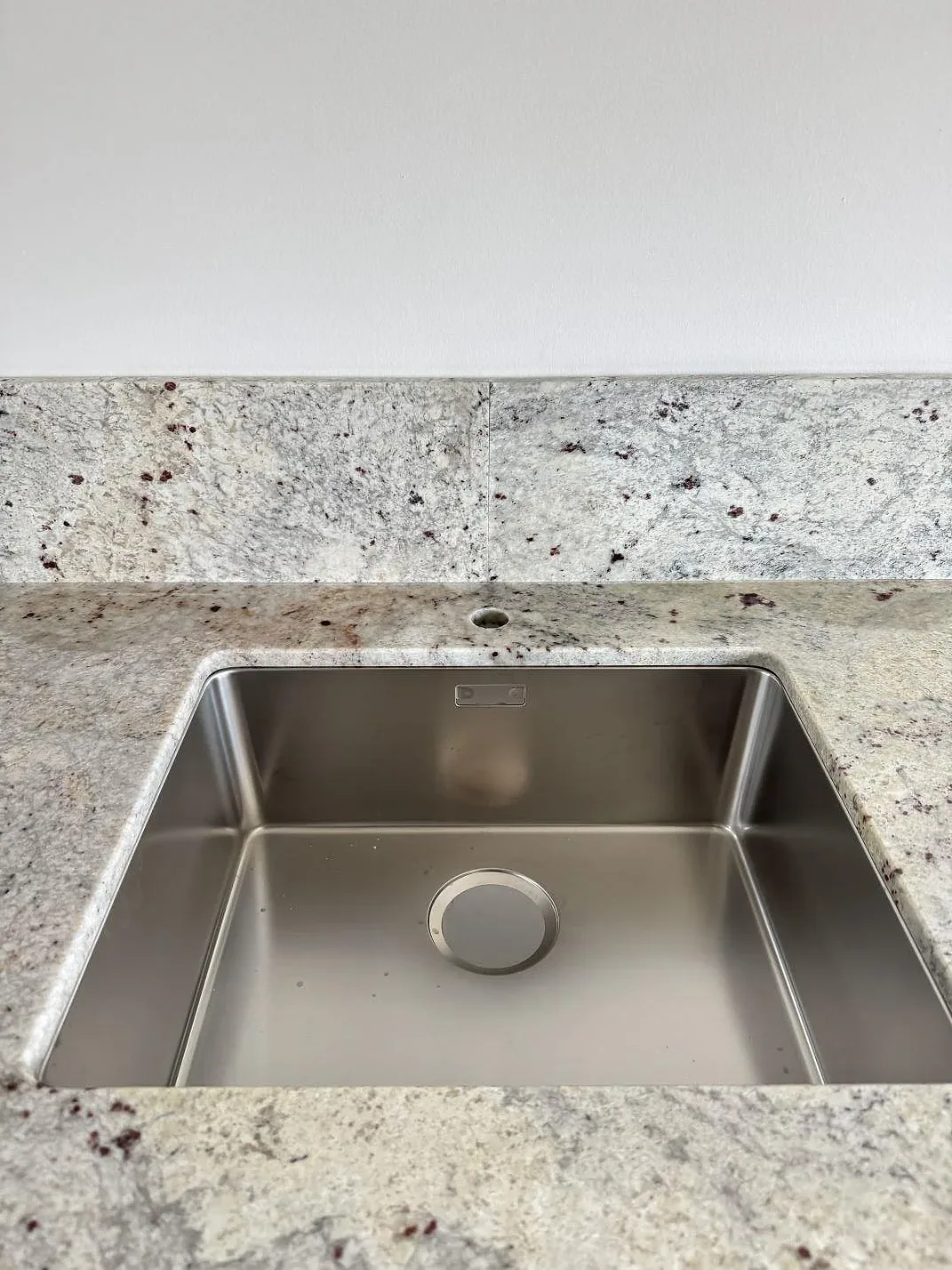 Køkkenbordplade i Antique White, Eslöv – billede 5
