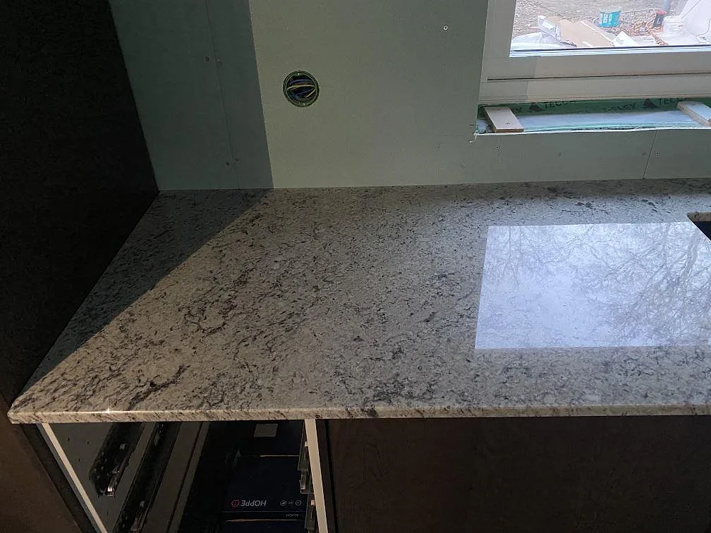 Køkkenbordplade i Antique White, Falkenberg – billede 8
