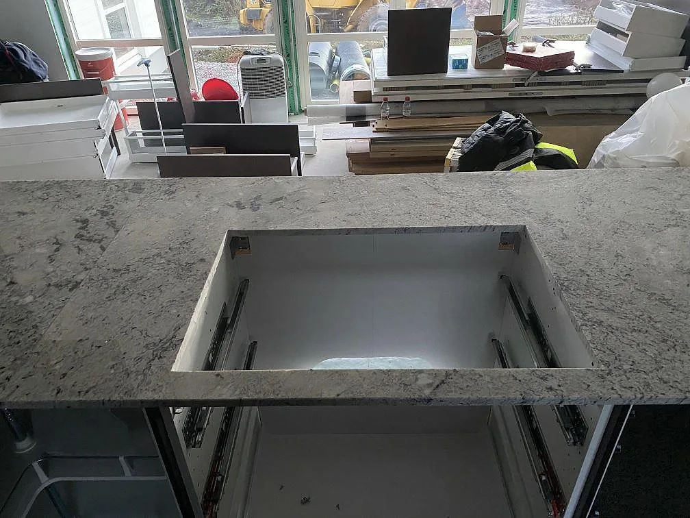 Køkkenbordplade i Antique White, Falkenberg – billede 3