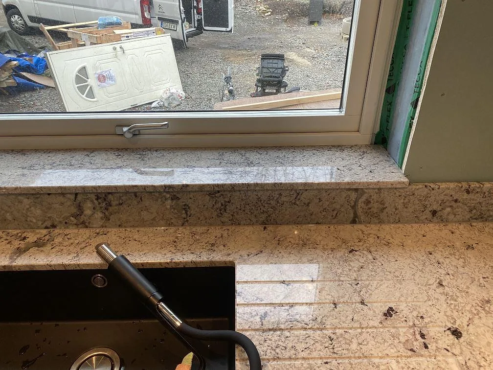 Køkkenbordplade i Antique White, Falkenberg – billede 3