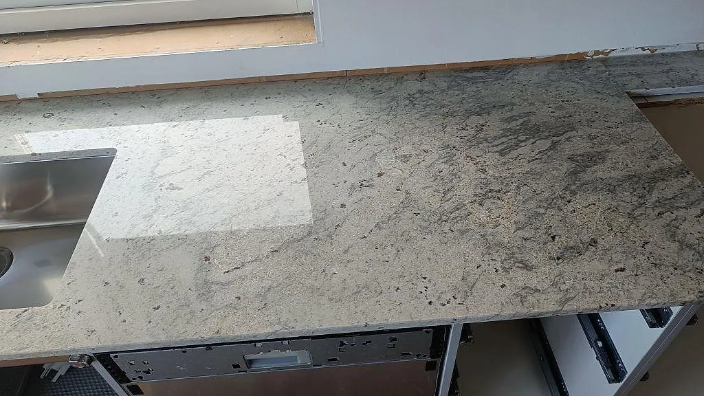 Køkkenbordplade i Antique White, Frillesås – billede 5