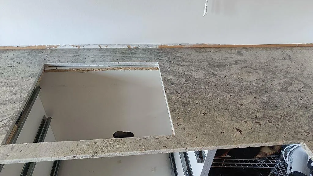 Køkkenbordplade i Antique White, Frillesås – billede 8