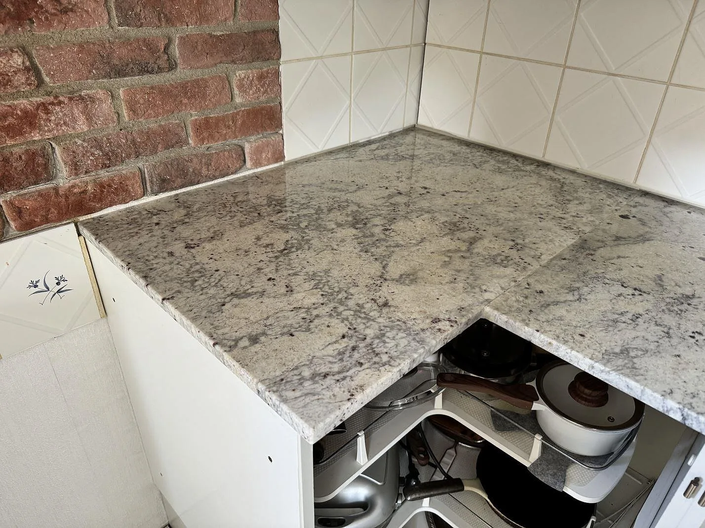 Køkkenbordplade i Antique White, Gärds Köpinge – billede 5