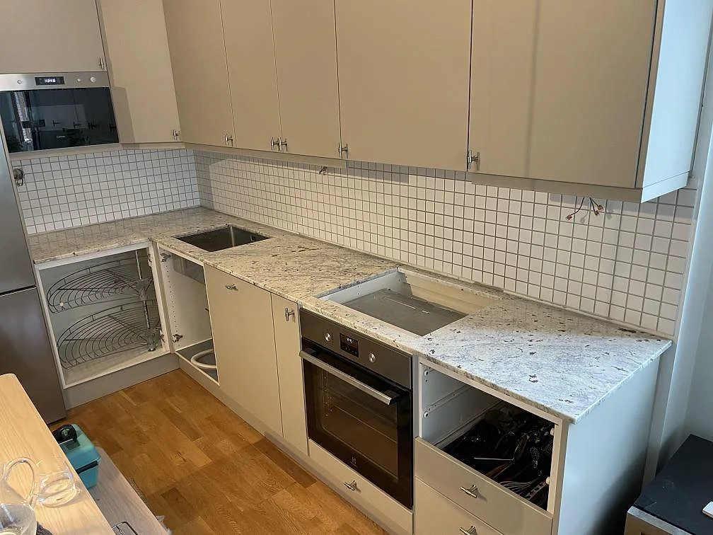 Køkkenbordplade i Antique White, Hägersten – billede 2