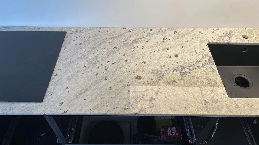 Køkkenbordplade i Antique White, Helsingborg – billede 2