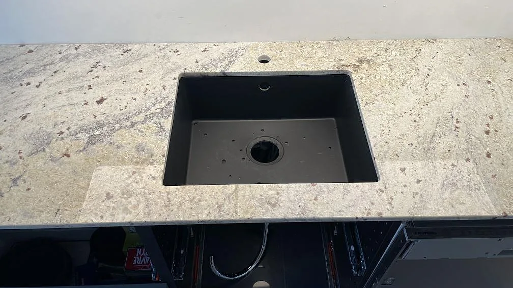 Køkkenbordplade i Antique White, Helsingborg – billede 3