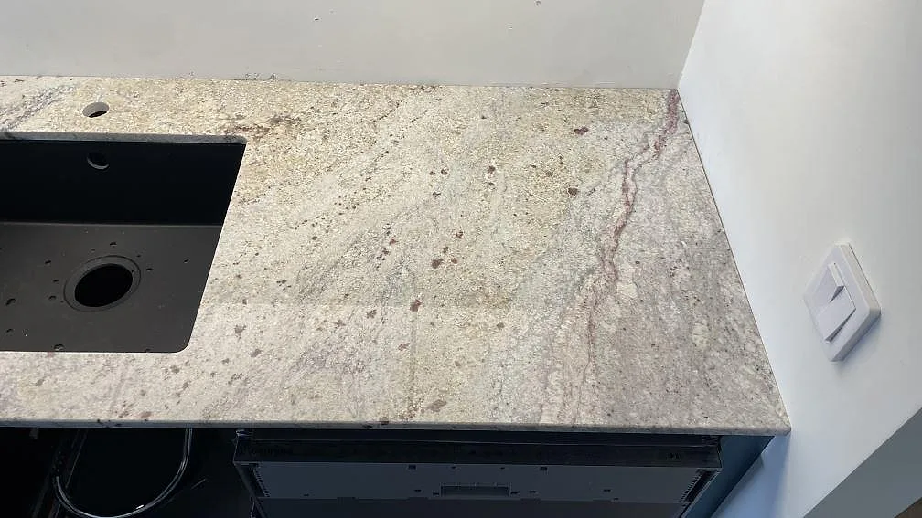 Køkkenbordplade i Antique White, Helsingborg – billede 4