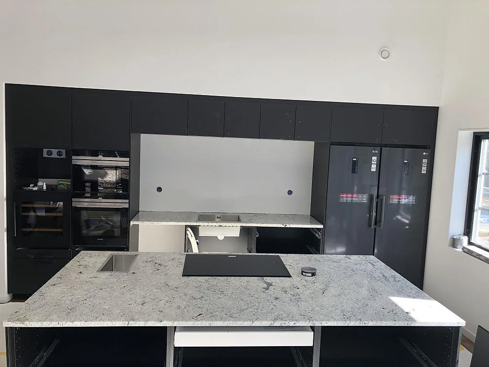 Køkkenbordplade i Antique White, Hindås – billede 5