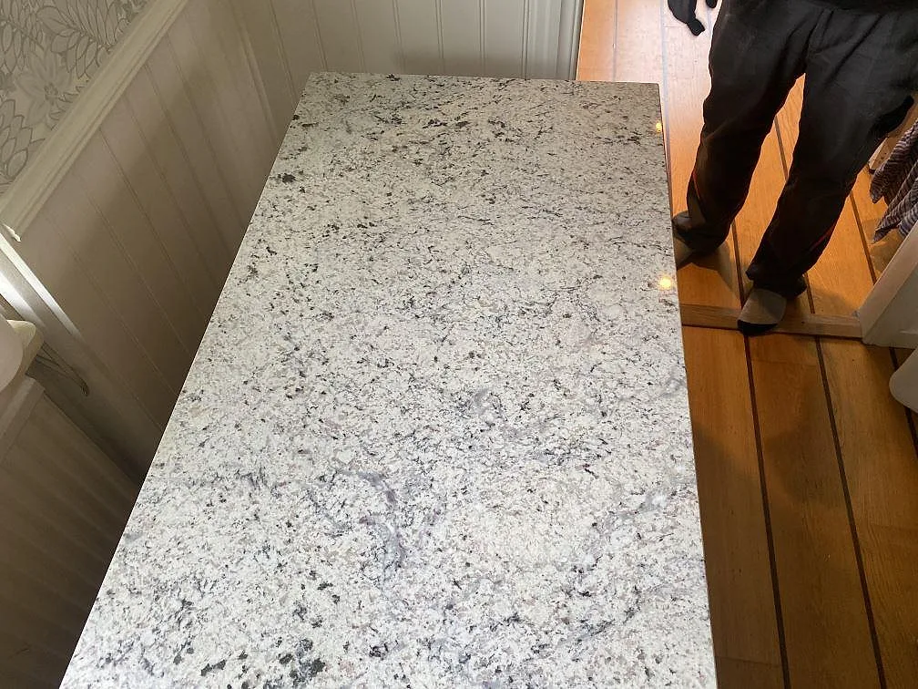 Bordplade i Antique White, Hökerum – billede 2