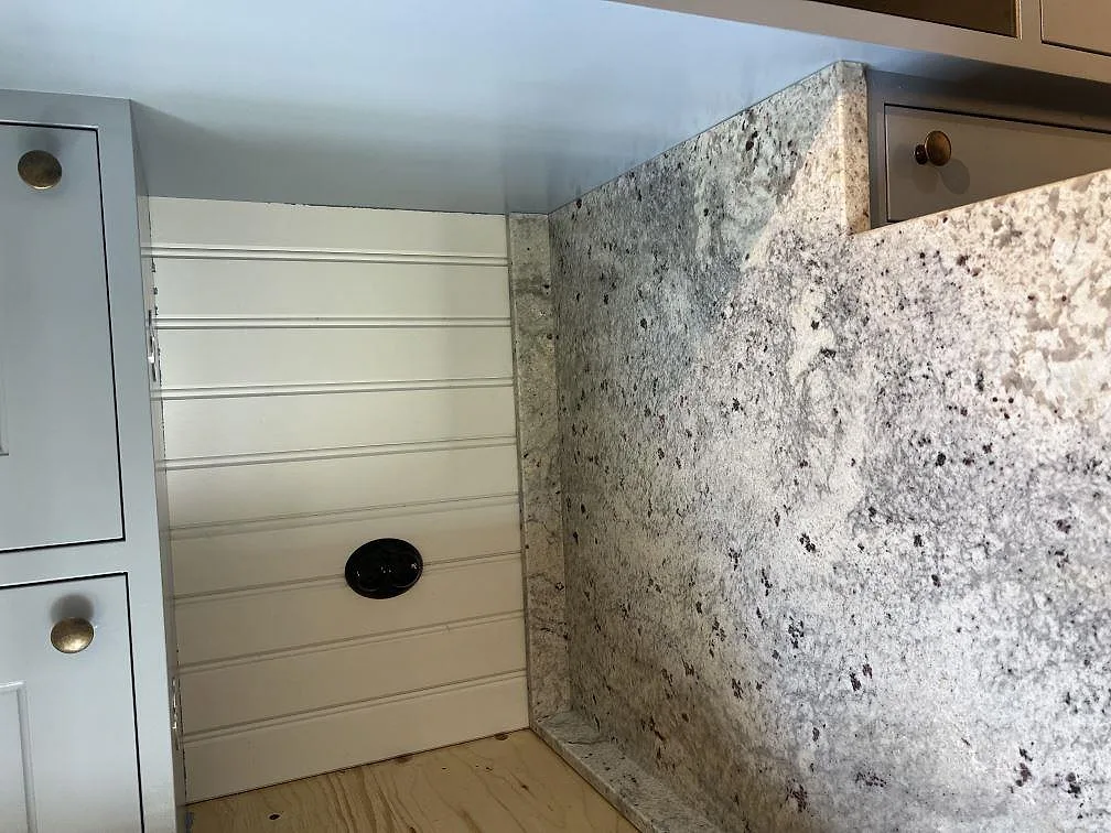 Køkkenbordplade i Antique White, Hökerum – billede 8