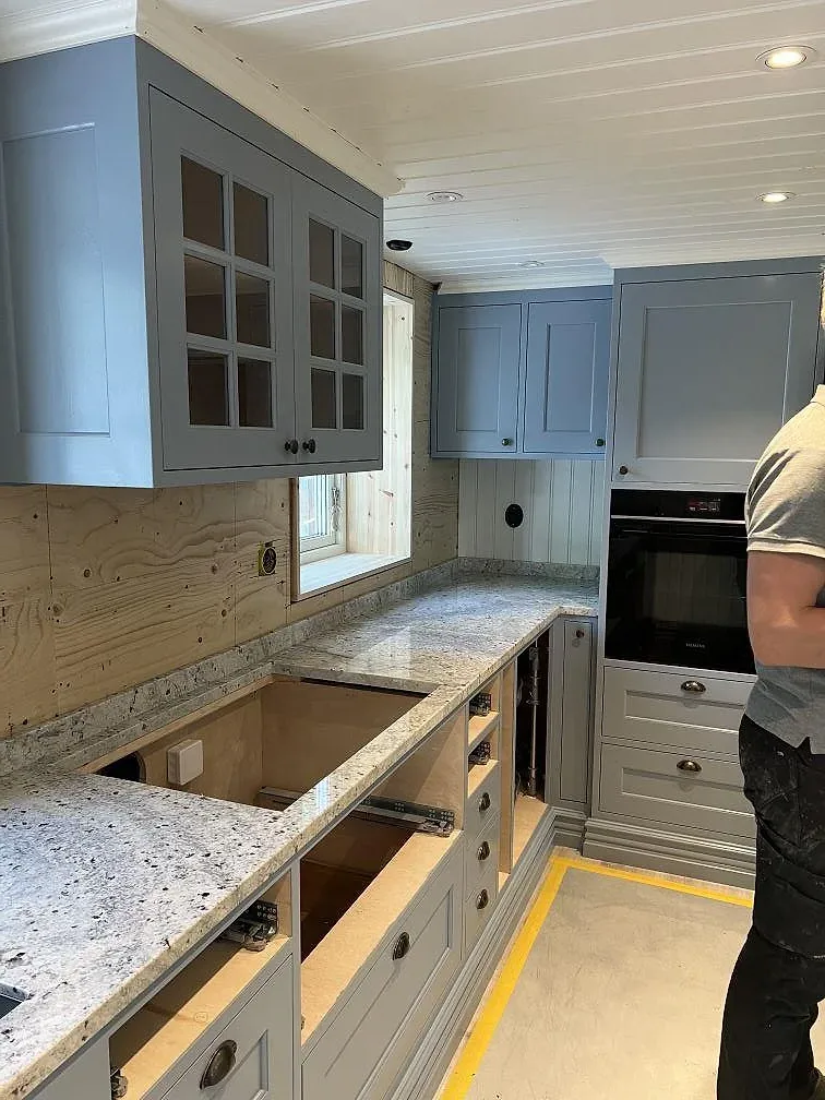 Køkkenbordplade i Antique White, Hökerum – billede 2