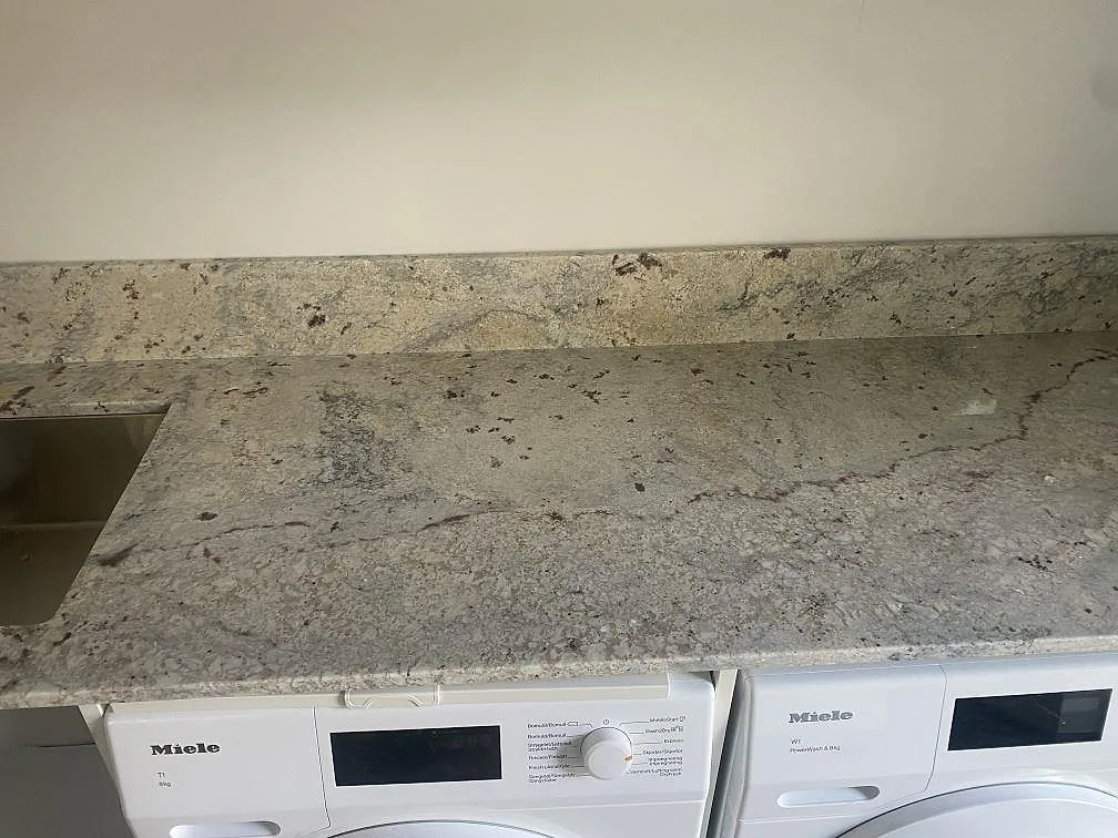 Bordplade i Antique White, Höllviken – billede 3
