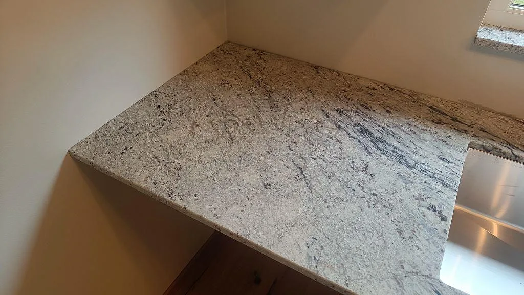 Køkkenbordplade i Antique White, Höllviken – billede 6