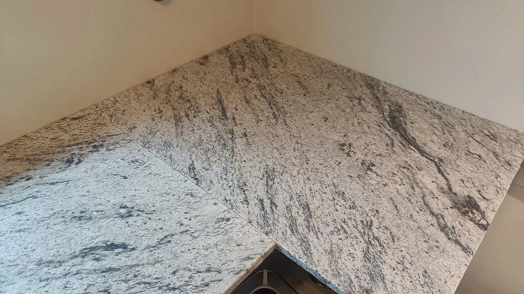 Køkkenbordplade i Antique White, Höllviken – billede 8
