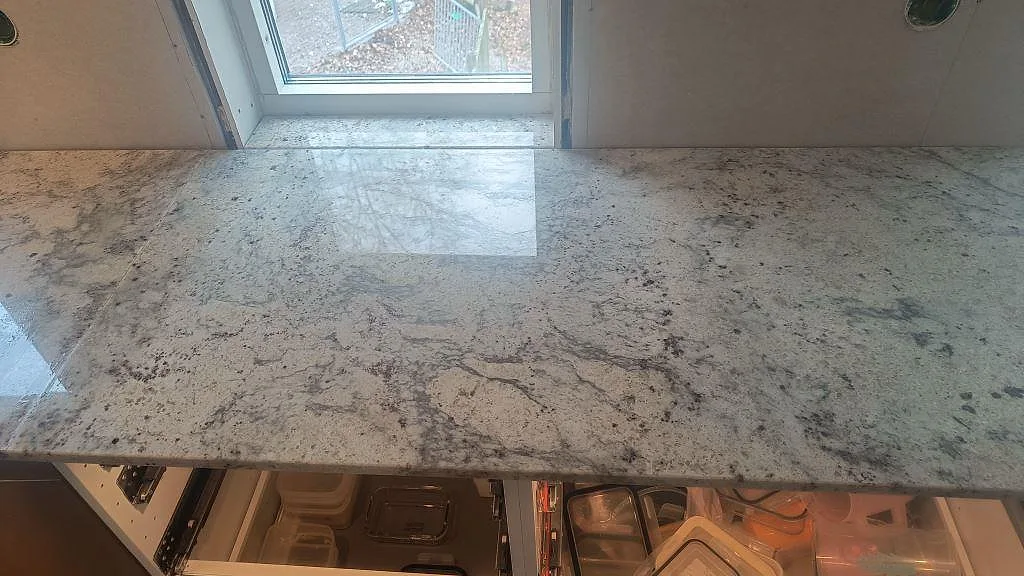 Køkkenbordplade i Antique White, Hörby – billede 6