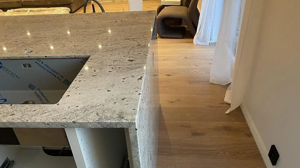 Køkkenbordplade i Antique White, Kristianstad – billede 8