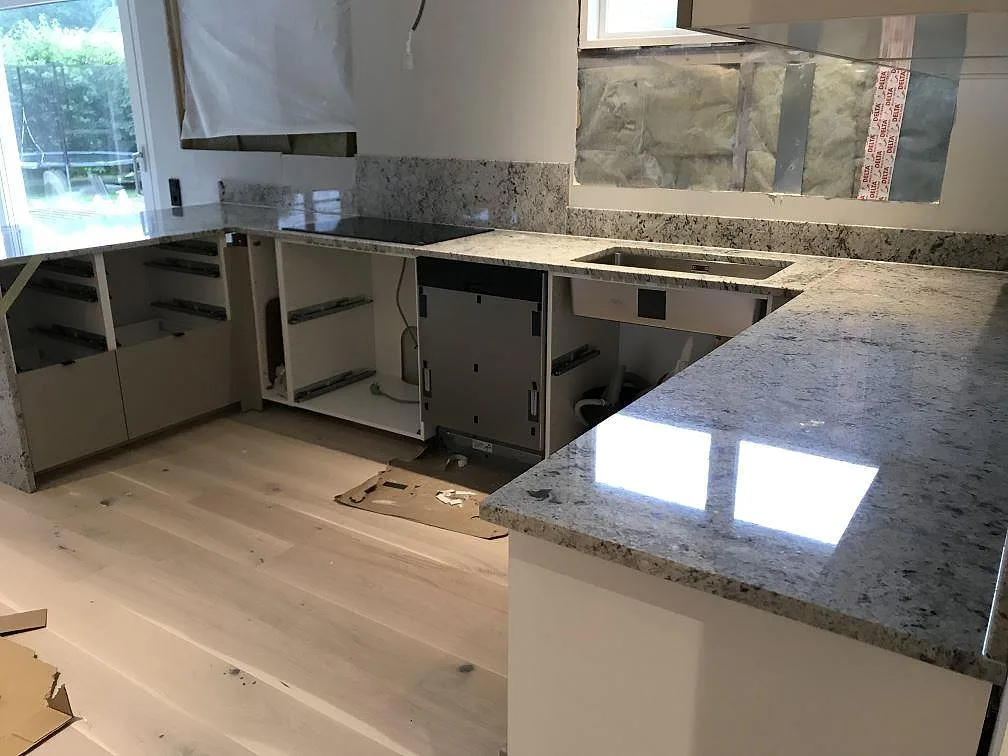 Køkkenbordplade i Antique White, Kullavik – billede 4