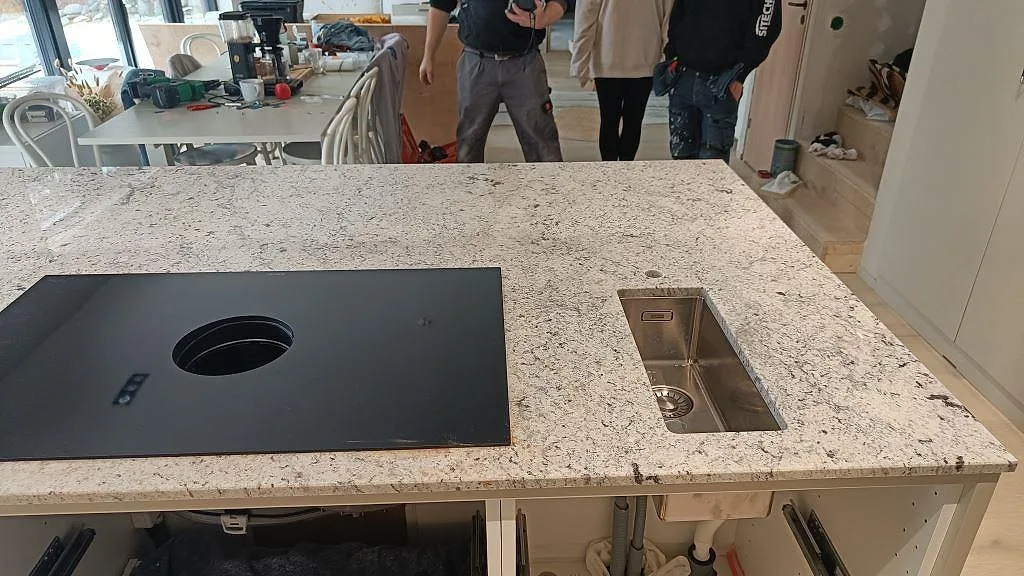 Køkkenbordplade i Antique White, Kungsbacka – billede 3