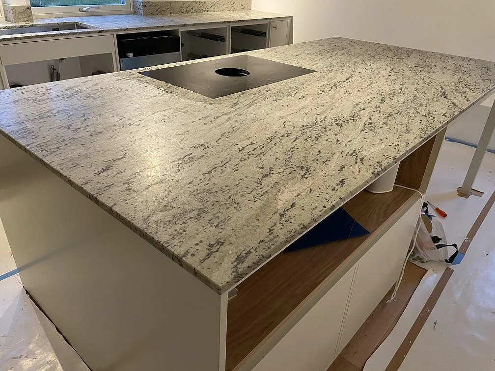 Køkkenbordplade i Antique White, Landvetter