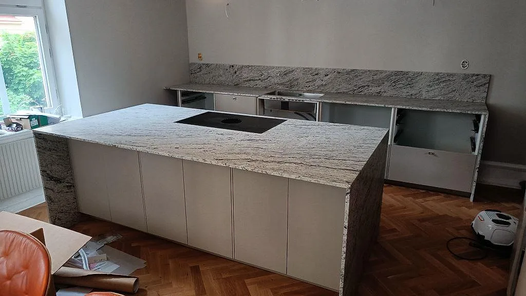 Køkkenbordplade i Antique White, Malmö