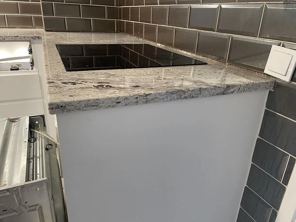 Køkkenbordplade i Antique White, Malmö – billede 3