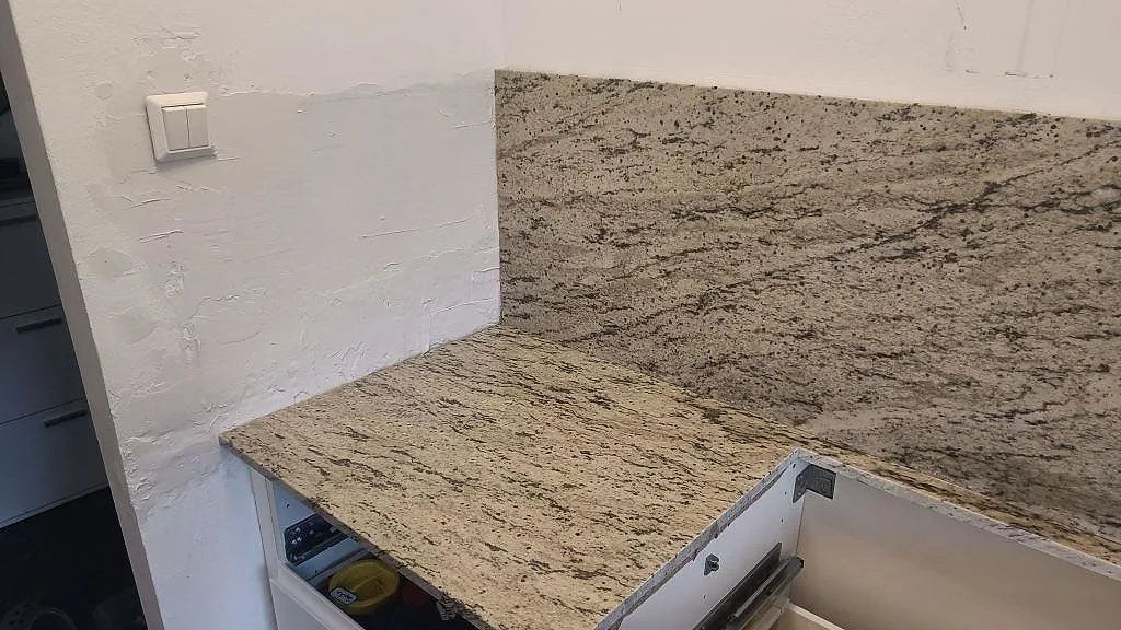 Køkkenbordplade i Antique White, Malmö – billede 5