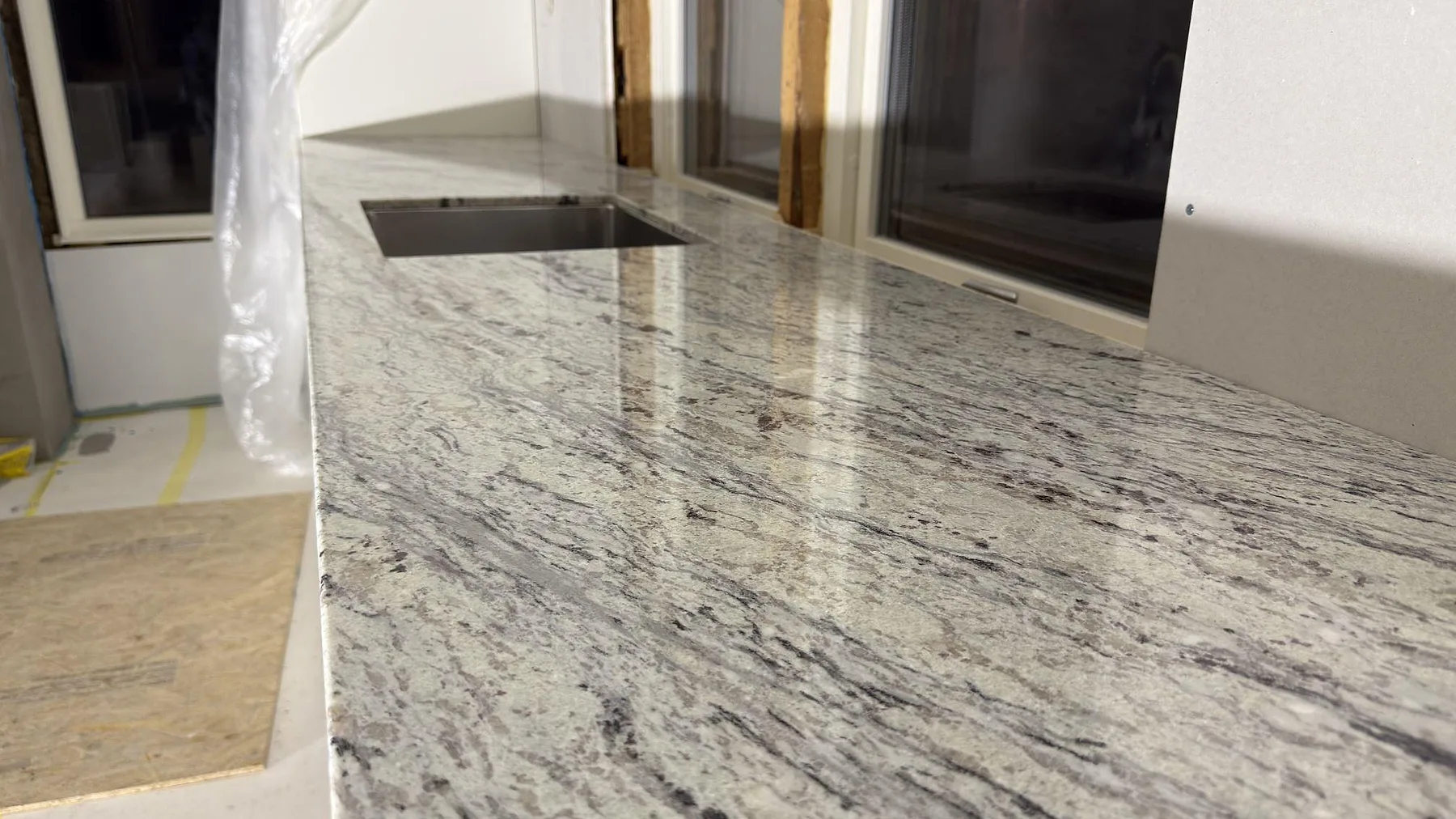 Køkkenbordplade i Antique White, Norrtälje – billede 3