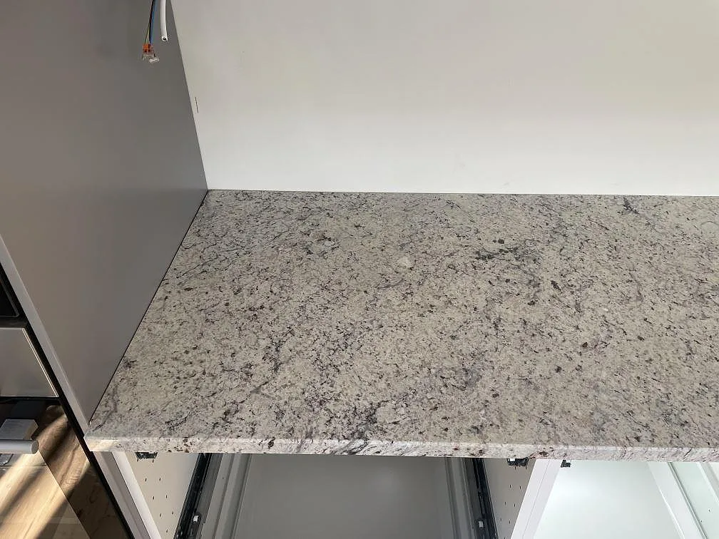 Køkkenbordplade i Antique White, Skanör – billede 4