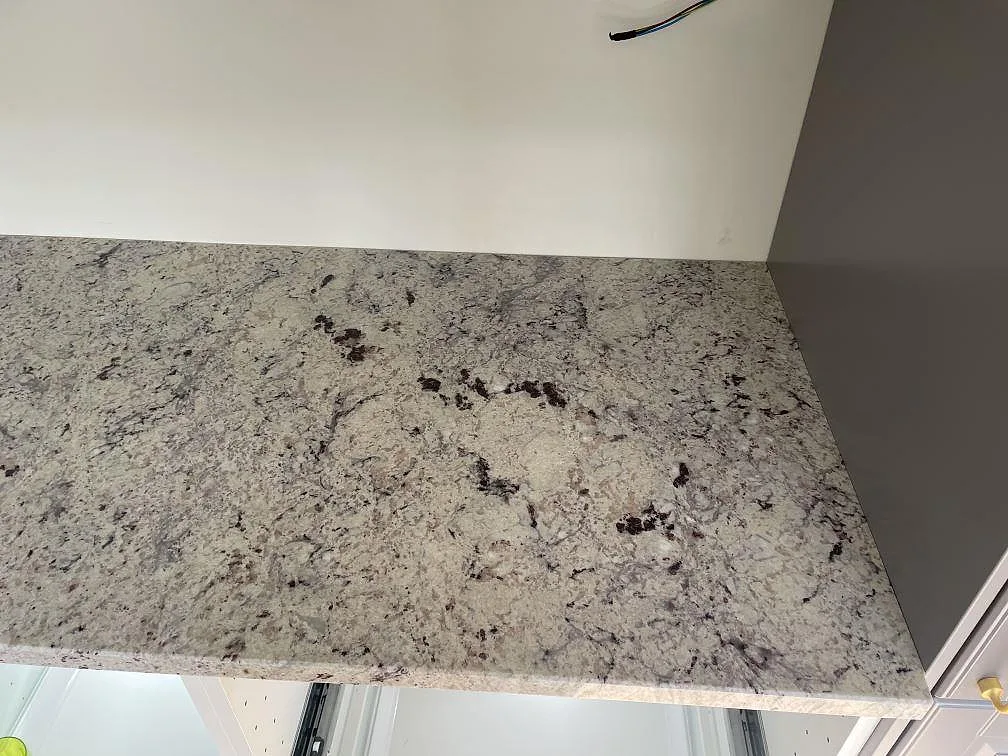 Køkkenbordplade i Antique White, Skanör – billede 3