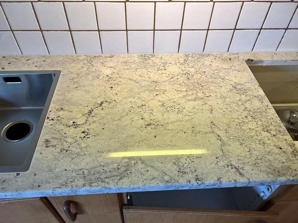 Køkkenbordplade i Antique White, Svedala – billede 4