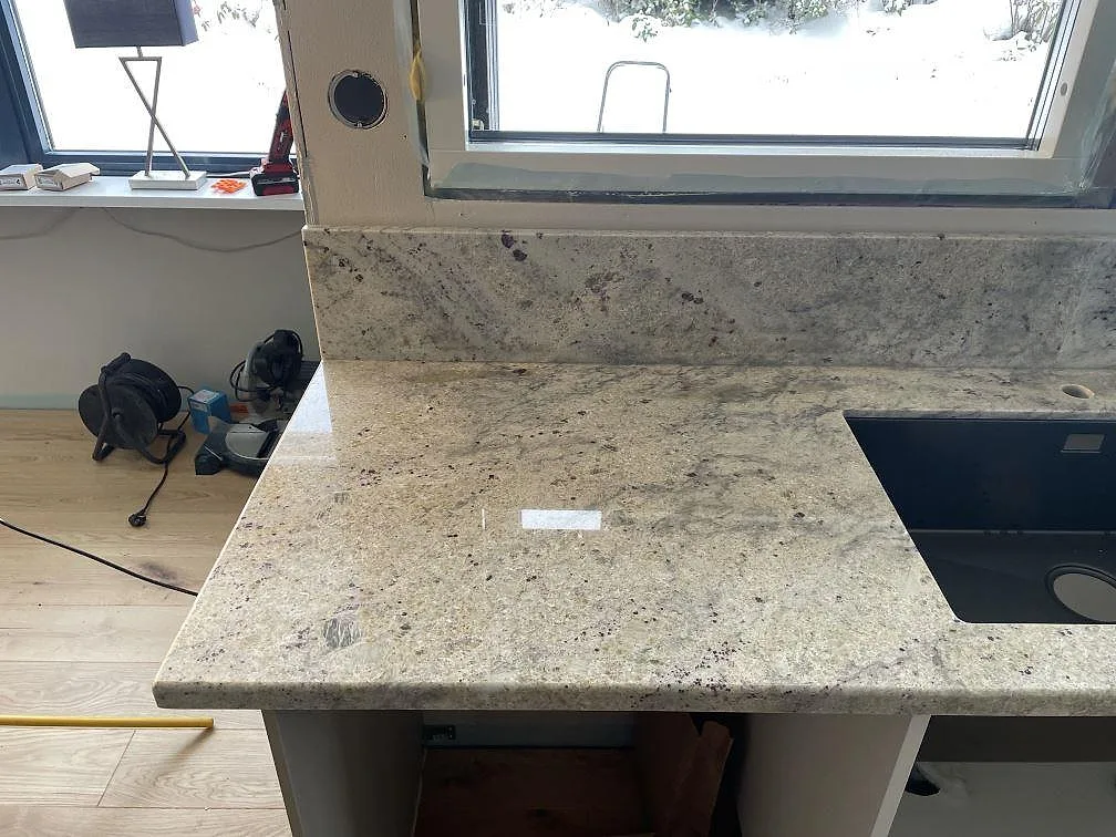 Køkkenbordplade i Antique White, Trollhättan – billede 2
