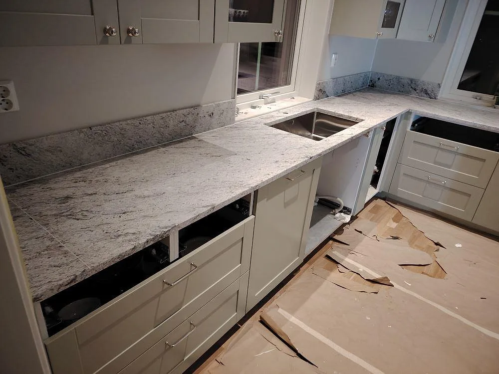 Køkkenbordplade i Antique White, Västerås – billede 2