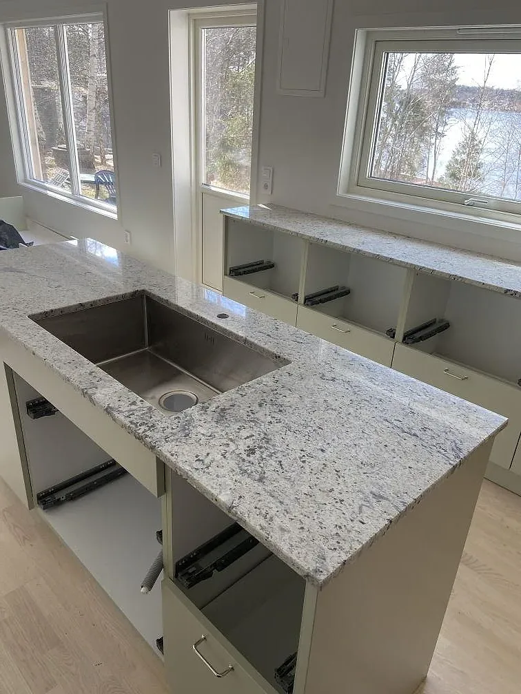 Køkkenbordplade i Antique White, Växjö – billede 2