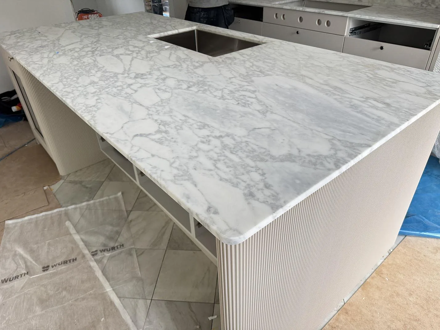 Køkkenbordplade i Arabescato, Charlottenlund – billede 3