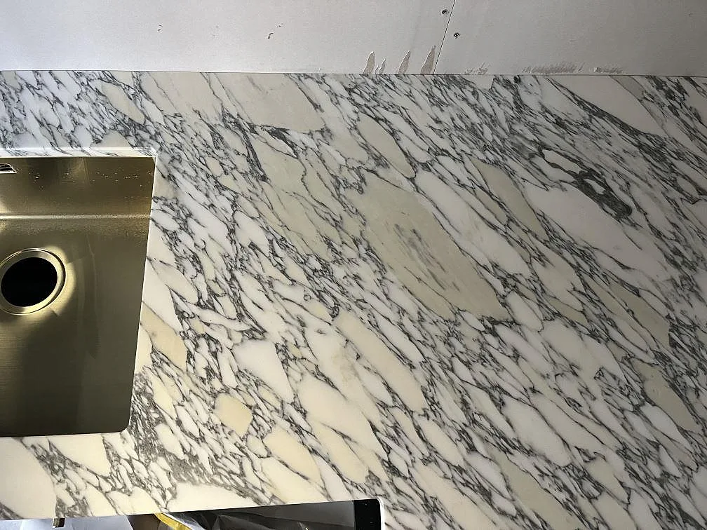 Køkkenbordplade i Arabescato, Lidingö – billede 8