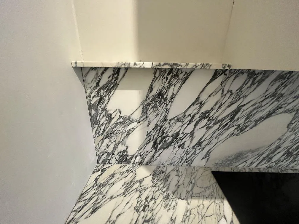 Køkkenbordplade i Arabescato, Stockholm – billede 3
