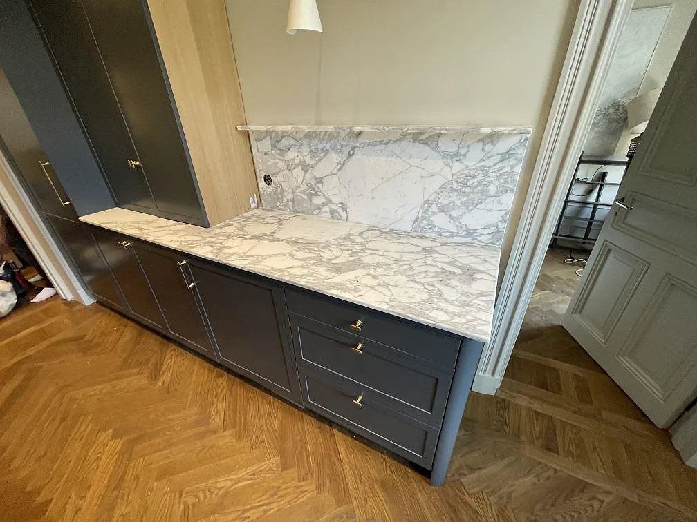 Køkkenbordplade i Arabescato, Stockholm – billede 3