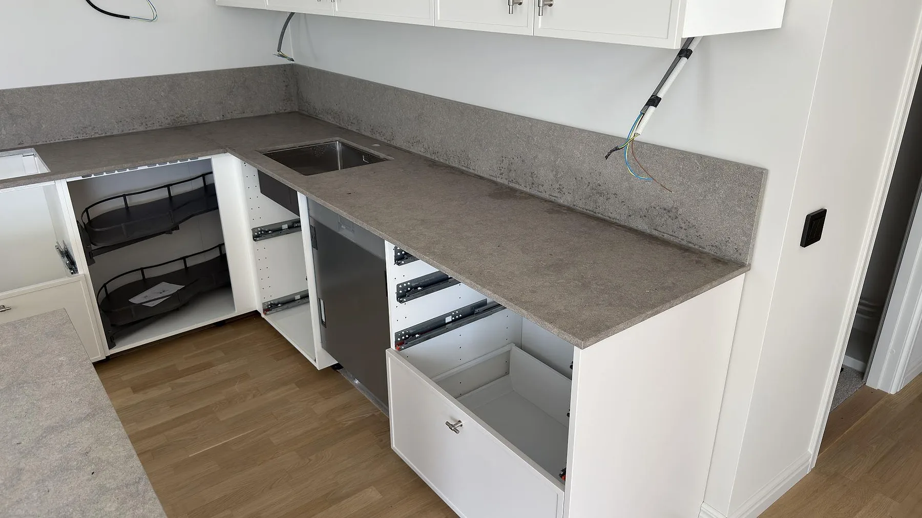 Køkkenbordplade i Azul Valverde, Sundbyberg – billede 3