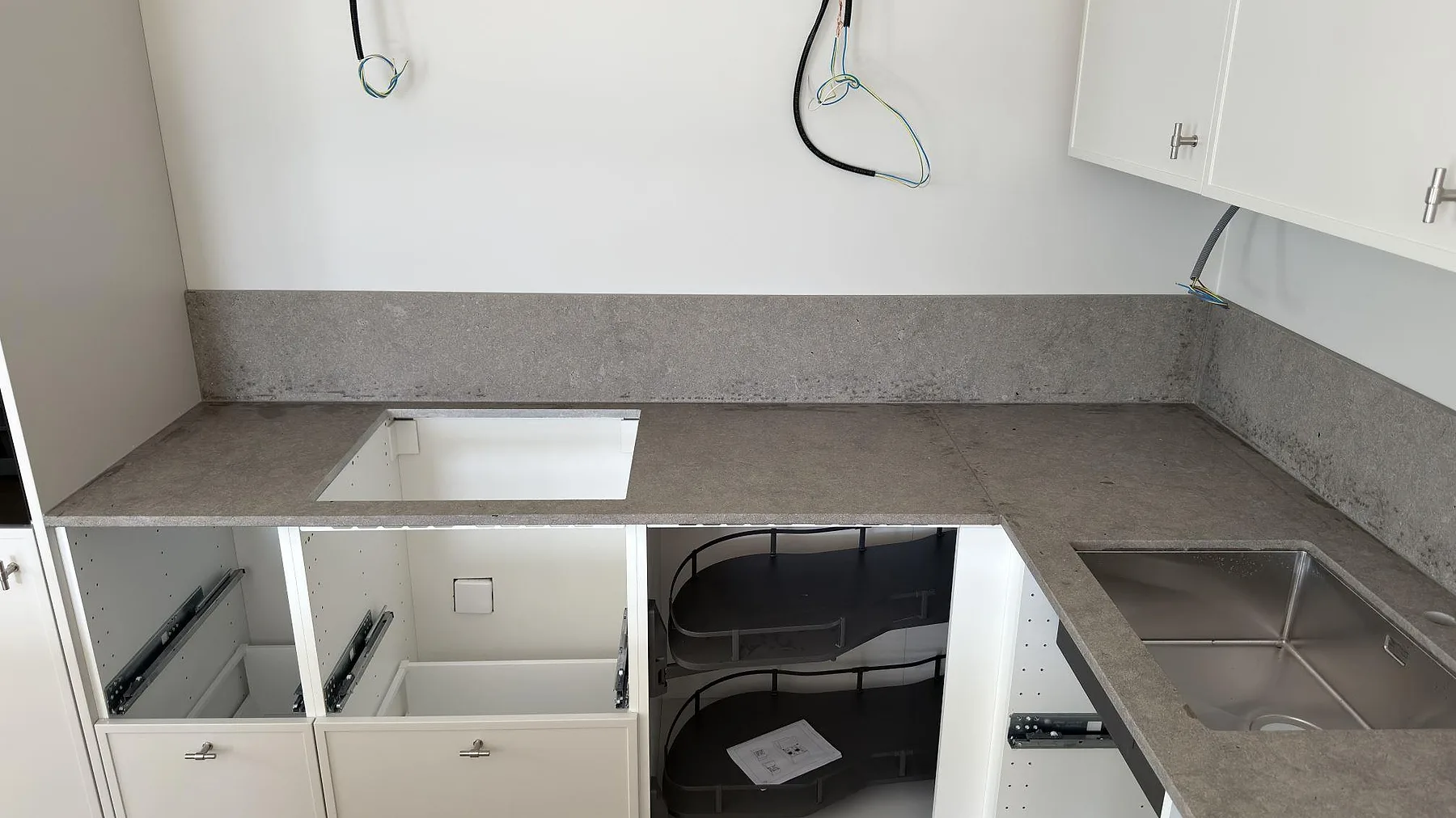 Køkkenbordplade i Azul Valverde, Sundbyberg – billede 2