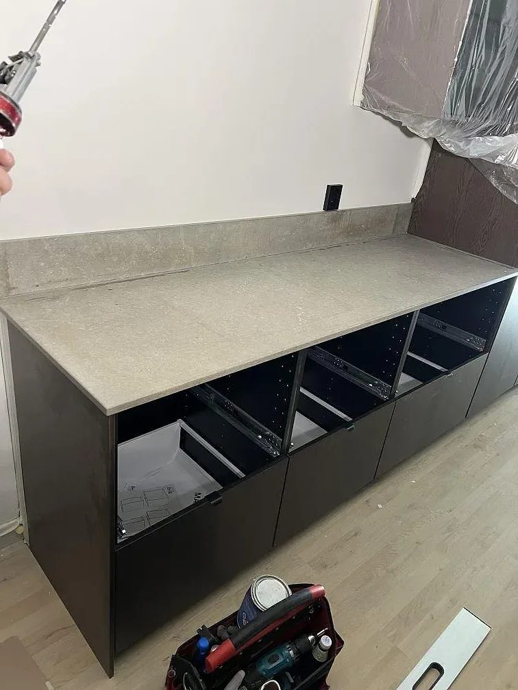 Køkkenbordplade i Azul Valverde, Västerås – billede 2