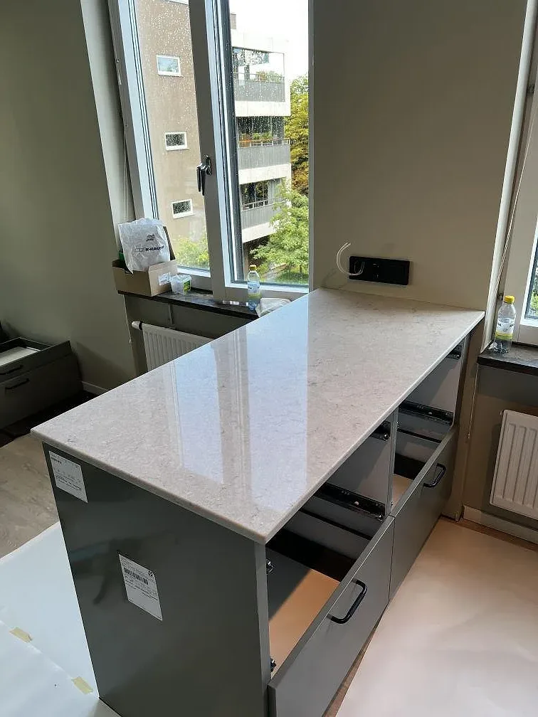 Køkkenbordplade i Bianco Drift, Limhamn – billede 3